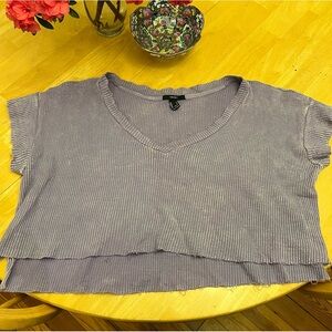 Forever 21 purple crop top v-neck loose fitting crop top